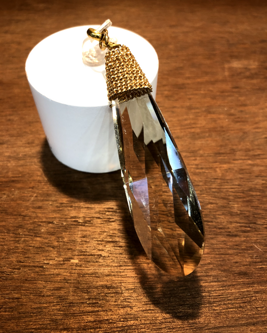 CRYSTAL DROP PENDANT