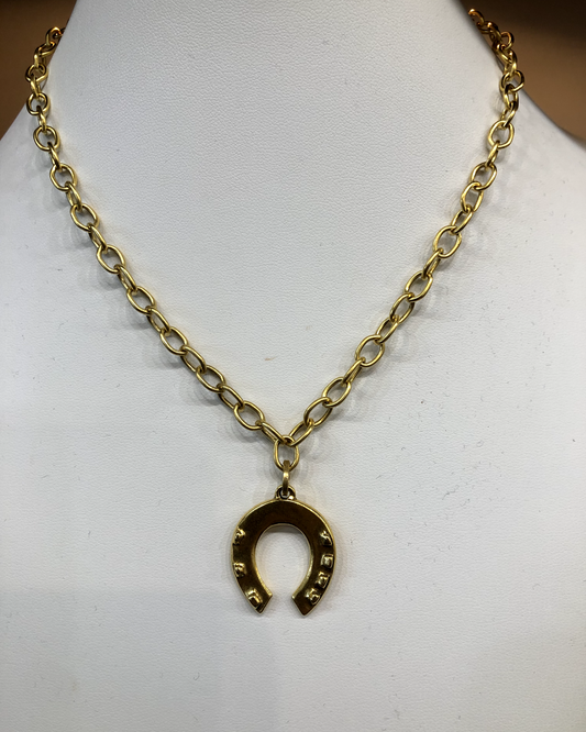 EB184 Gold Horseshoe Necklace